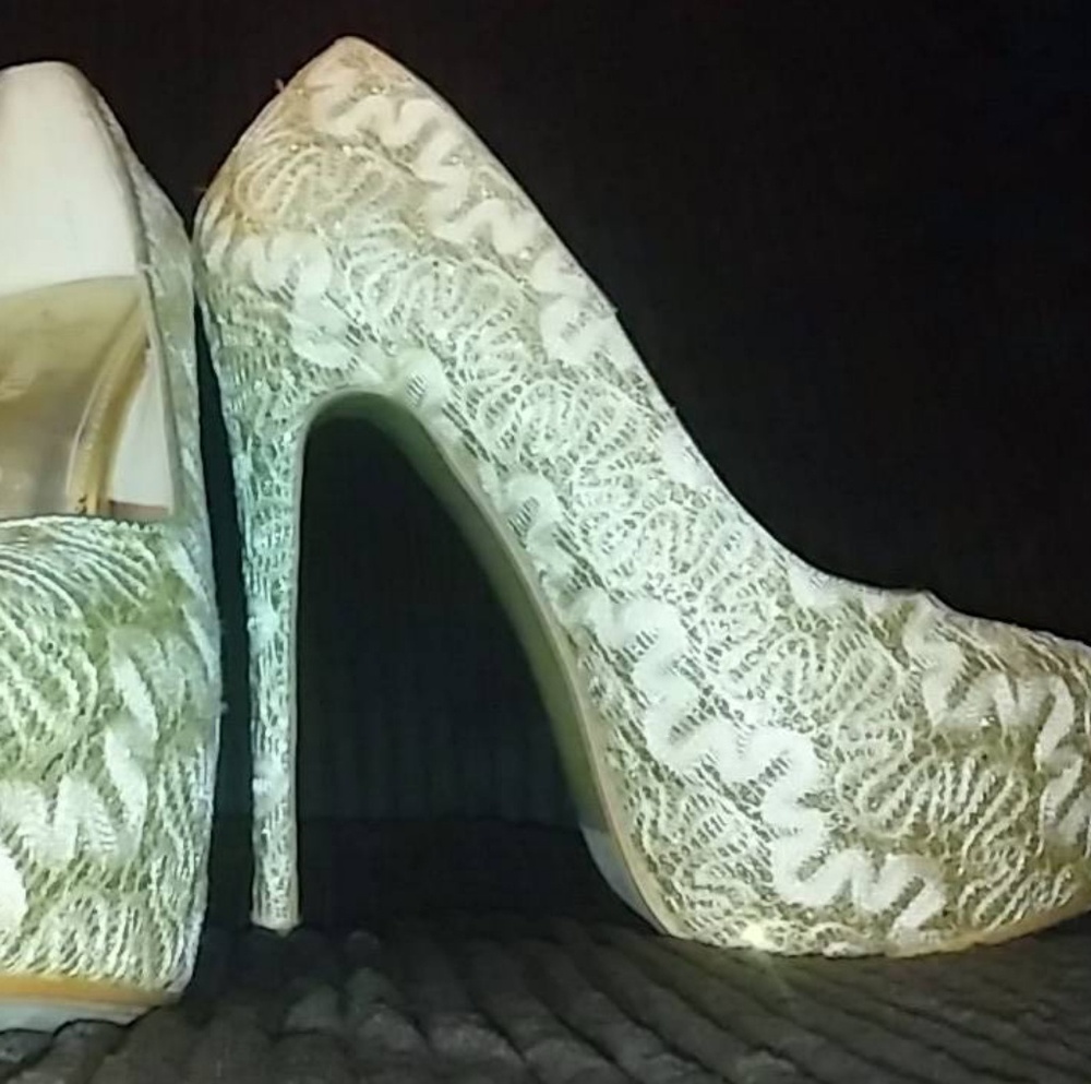 Lasonia high heels